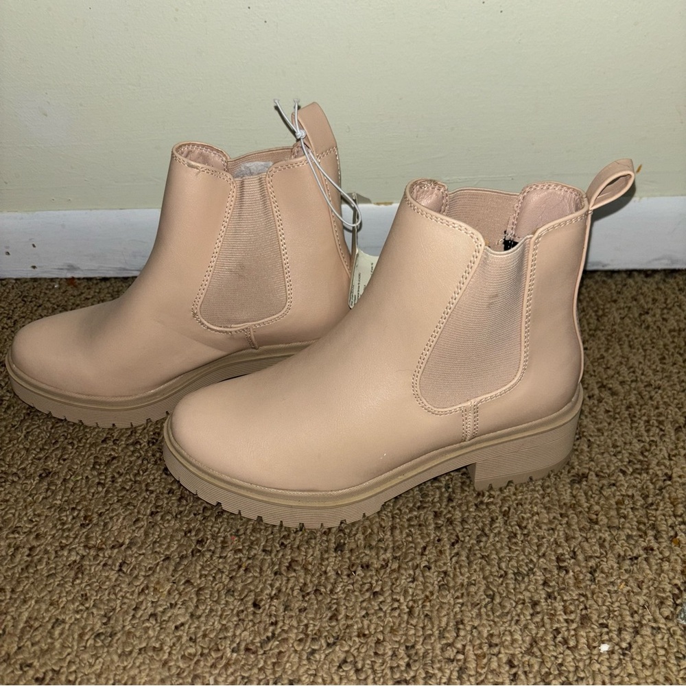 Women's Light pink/cream Ankle Boots